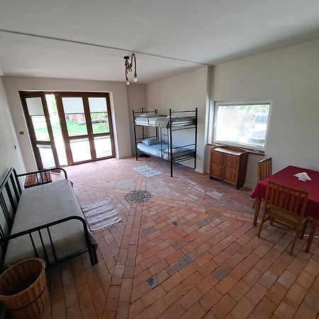 Gosciniec Kocmierzow Bed & Breakfast Sandomierz Bagian luar foto