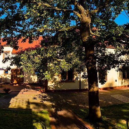 Gosciniec Kocmierzow Bed & Breakfast Sandomierz Bagian luar foto