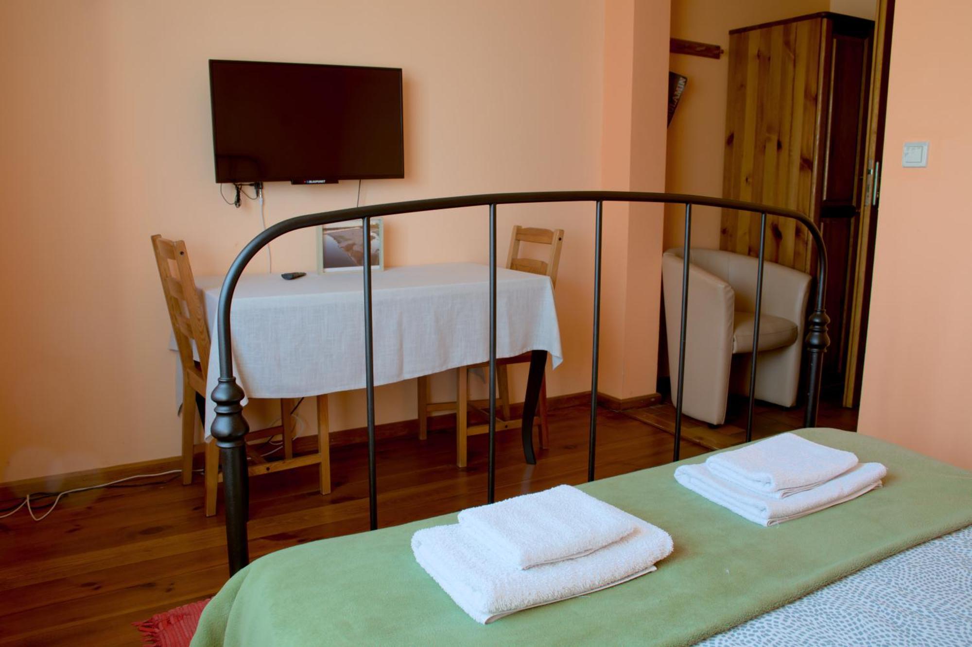 Gosciniec Kocmierzow Bed & Breakfast Sandomierz Bagian luar foto