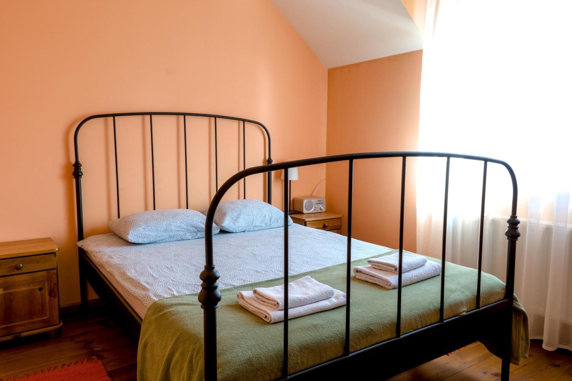 Gosciniec Kocmierzow Bed & Breakfast Sandomierz Bagian luar foto