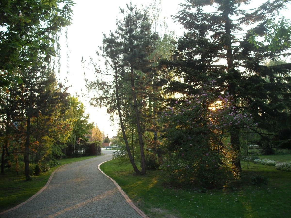 Gosciniec Kocmierzow Bed & Breakfast Sandomierz Bagian luar foto