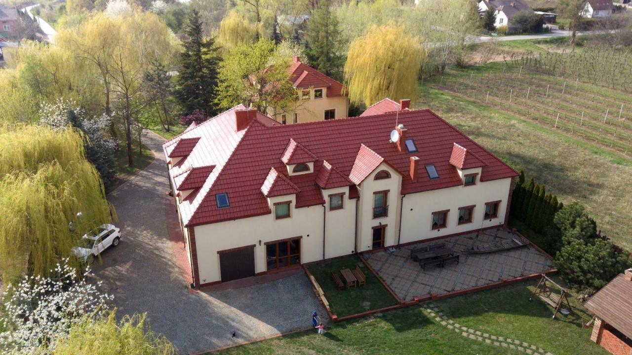 Gosciniec Kocmierzow Bed & Breakfast Sandomierz Bagian luar foto